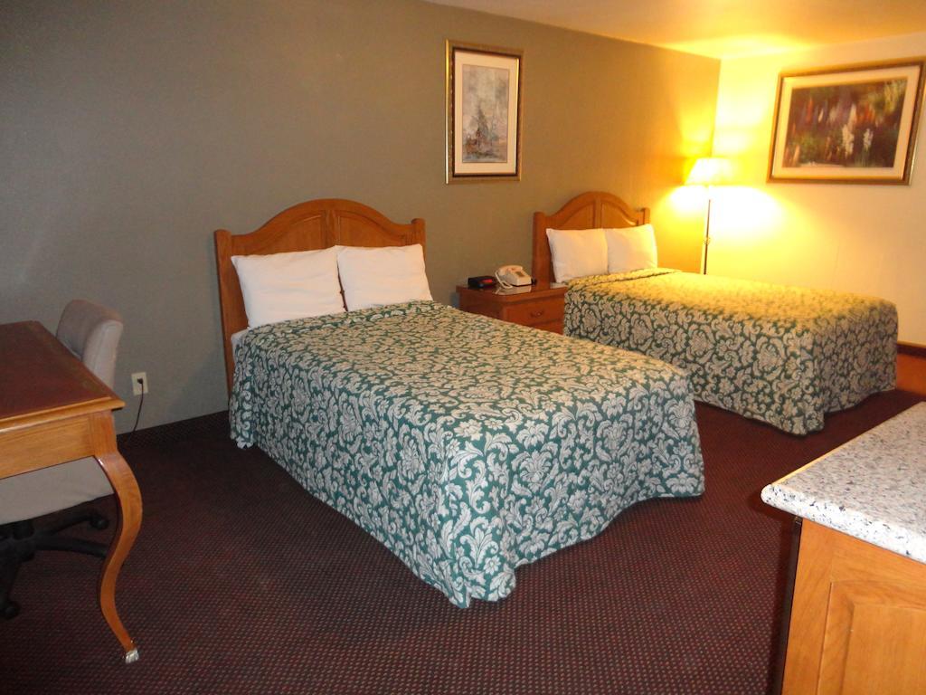 Garden Inn And Suites Silsbee Quarto foto